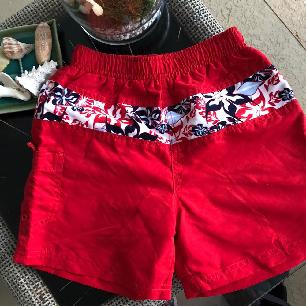 Boys size 4 red swim trunks Hawaiian print trim never worn